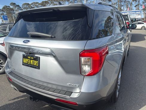 Used 2021 Ford Explorer Platinum w/ Equipment Group 601A image 5