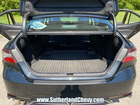 Used 2023 Toyota Camry SE image 39