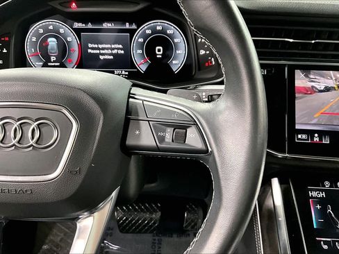 Used 2023 Audi Q8 Prestige image 25