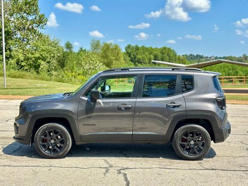 Used 2020 Jeep Renegade Sport w/ Sport Appearance Group AWD/4WD image 11