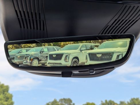 New 2027 Cadillac Vistiq Sport AWD/4WD image 34