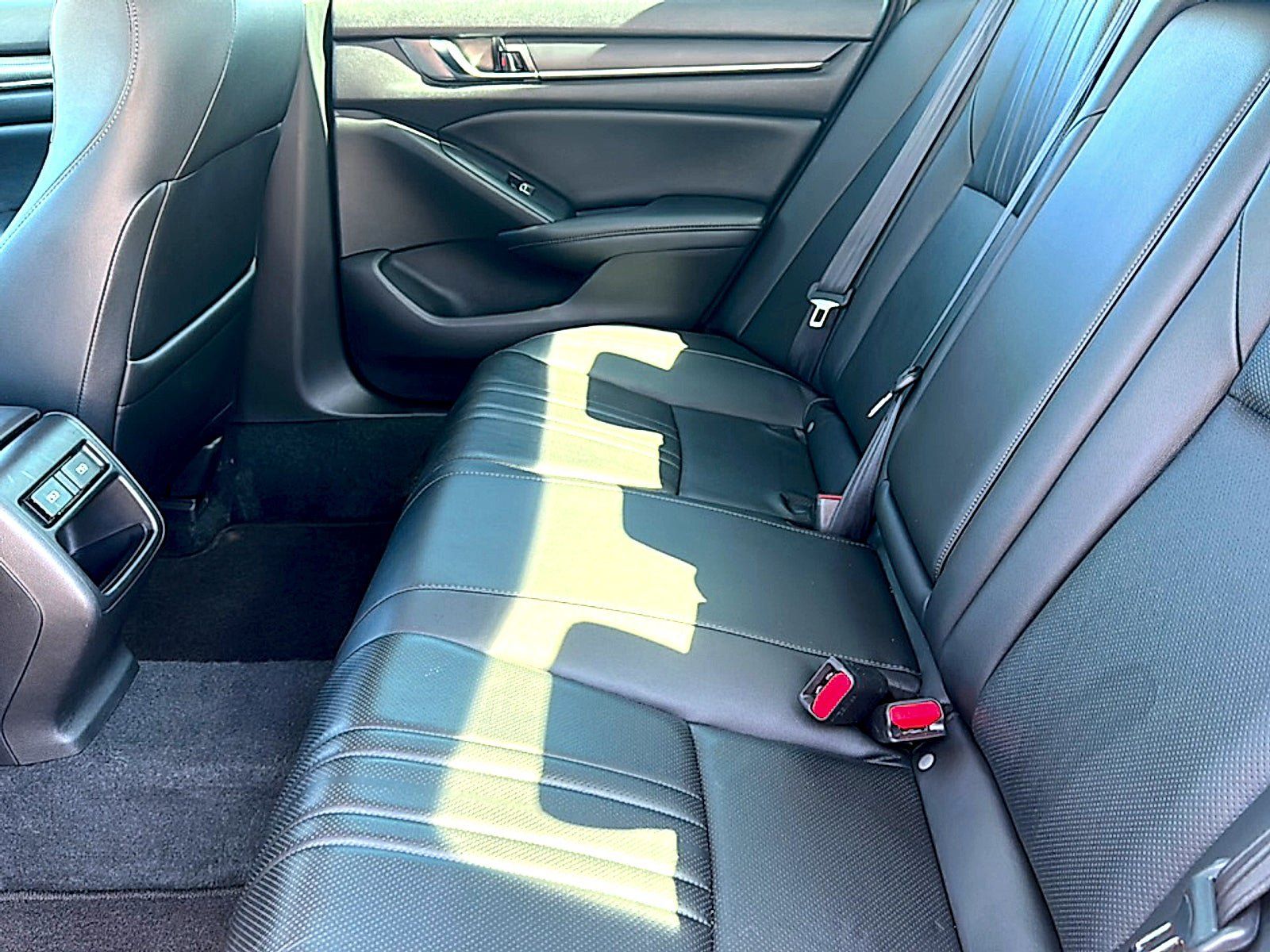 Used 2021 Honda Accord Sport Special Edition image 18