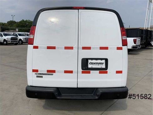 Used 2020 Chevrolet Express 2500 image 7