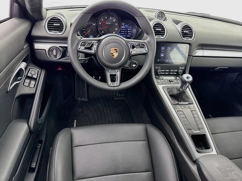 Certified 2025 Porsche 718 Cayman GTS RWD image 22