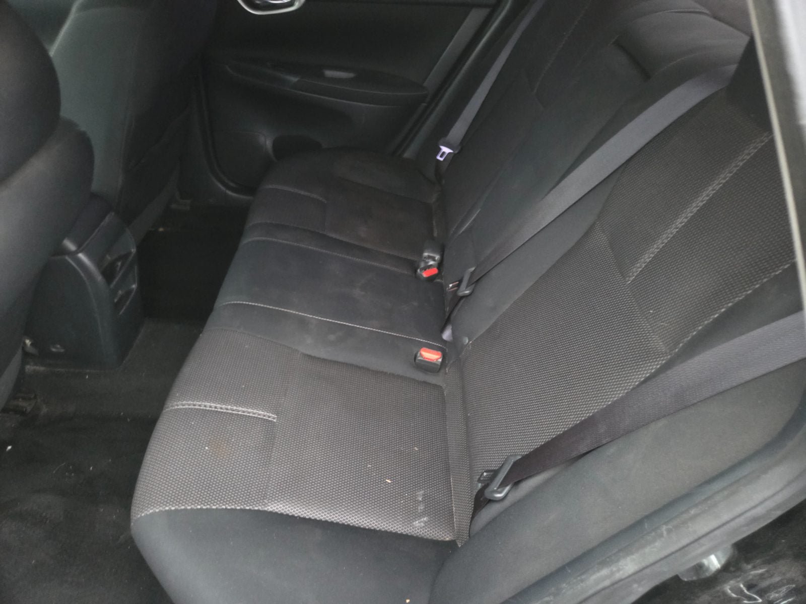 Used 2015 Nissan Sentra S FWD image 11