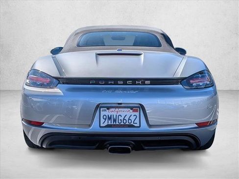 Used 2024 Porsche 718 Boxster RWD image 7