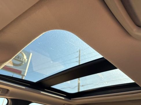 New 2026 Nissan Kicks SR image 24