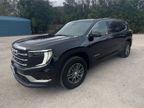 Used 2025 GMC Acadia Elevation image 4