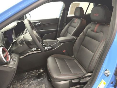 Certified 2024 Chevrolet Trax RS w/ Driver Confidence Package image 21