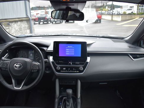 Used 2024 Toyota Corolla Cross AWD Hybrid image 18