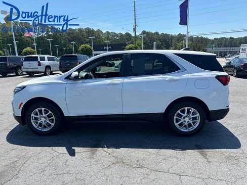 Used 2024 Chevrolet Equinox LT FWD image 2