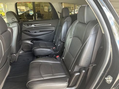 Used 2019 Buick Enclave Avenir w/ Avenir Technology Package image 19