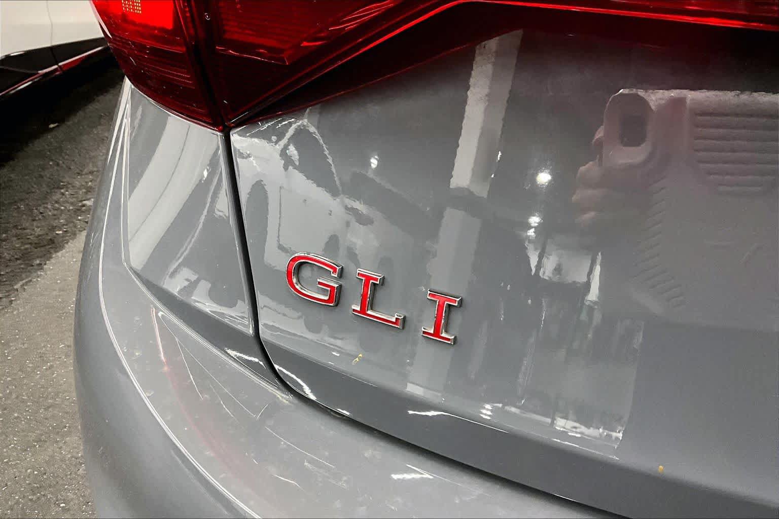 Used 2023 Volkswagen Jetta GLI Autobahn FWD image 9