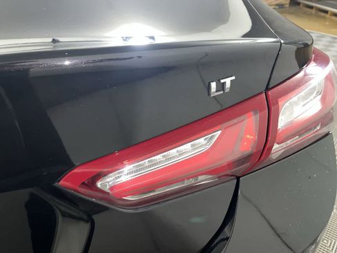 Used 2022 Chevrolet Malibu LT image 12
