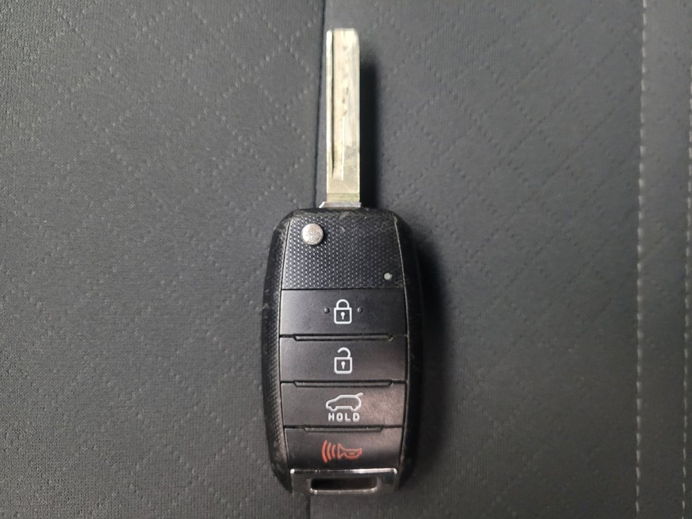 Used 2019 Kia Sorento AWD image 32