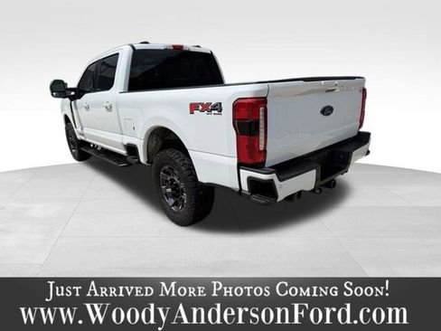 Used 2024 Ford F250 Lariat w/ Sport Appearance Package AWD/4WD image 6