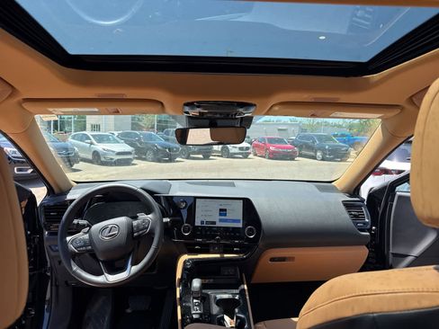 Used 2025 Lexus NX 350 AWD w/ Accessory Package (2T) image 19