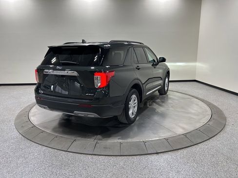 Certified 2023 Ford Explorer XLT w/ Equipment Group 202A AWD/4WD image 7
