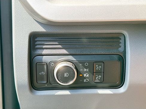 Used 2024 Ford F250 XLT w/ FX4 Off-Road Package AWD/4WD image 18