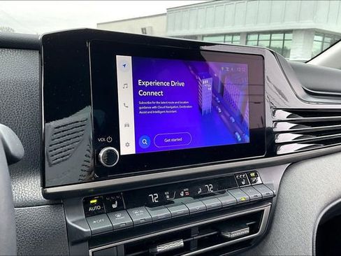 Used 2025 Toyota Camry LE image 22