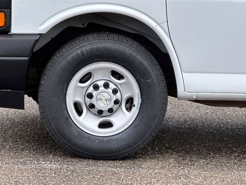 Certified 2023 Chevrolet Express 3500 LS image 33