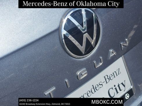 Used 2022 Volkswagen Tiguan SE AWD/4WD image 10