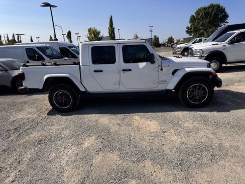 Used 2021 Jeep Gladiator Overland w/ Popular Equipment Package AWD/4WD image 2