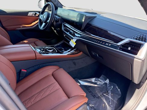 New 2026 BMW X7 xDrive40i w/ Executive Package image 15