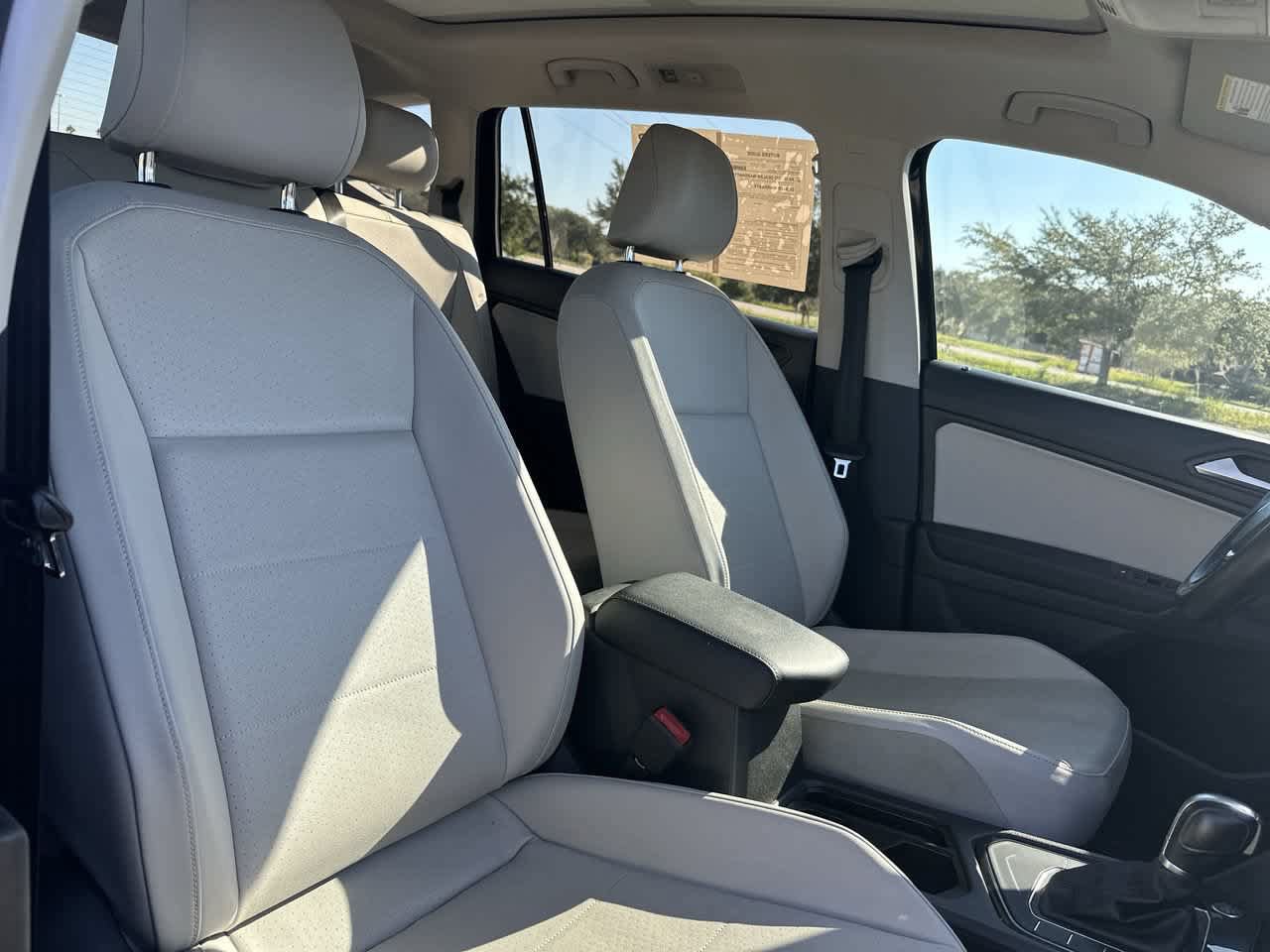 Used 2019 Volkswagen Tiguan SE w/ Panoramic Sunroof Package FWD image 21