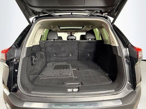 Used 2023 Nissan Rogue Platinum w/ Platinum Premium Package image 28