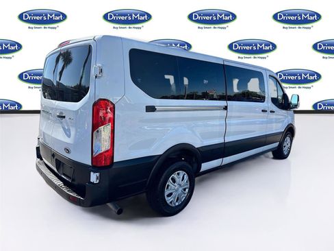 Used 2023 Ford Transit 350 XLT image 7