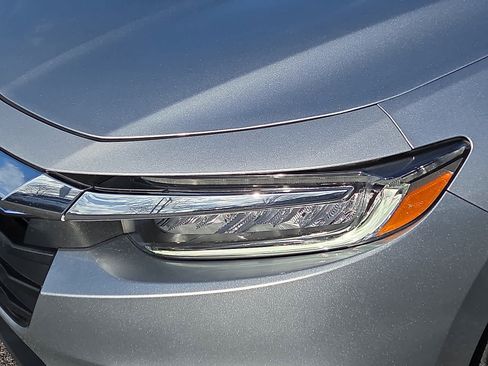 Used 2022 Honda Insight EX image 10