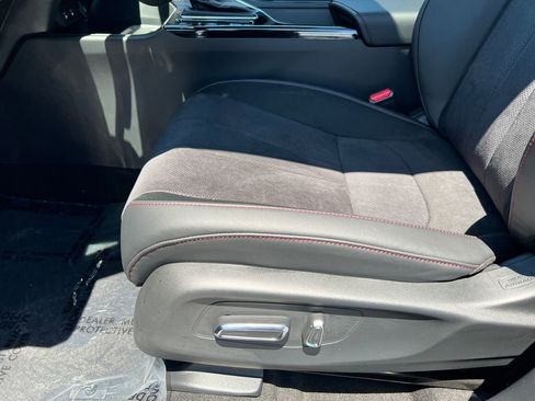 Used 2025 Acura ADX A-Spec image 14