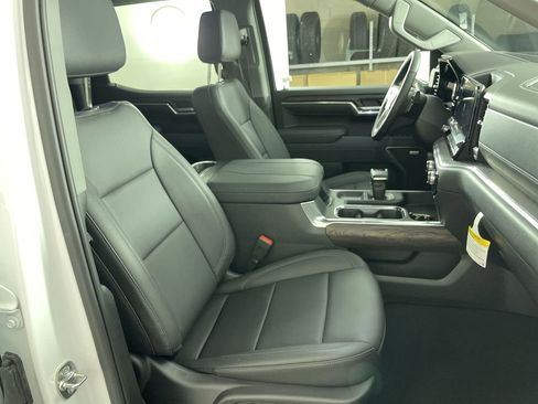 Used 2026 GMC Sierra 1500 SLT w/ SLT Premium Package image 28