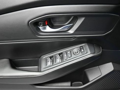 Used 2023 Honda Accord Sport image 13