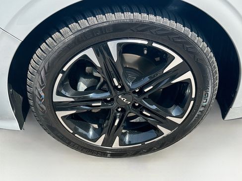 Used 2022 Kia K5 GT-Line w/ GT-Line Awd Premium Package image 11