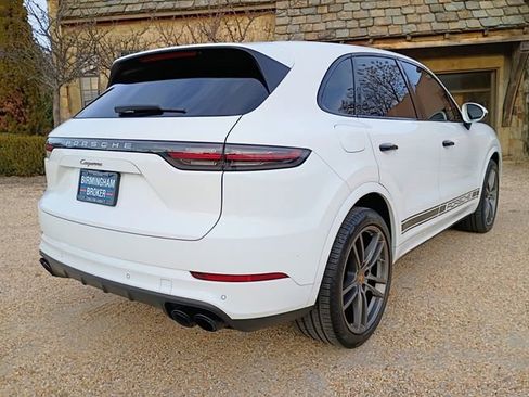 Used 2020 Porsche Cayenne Base image 14