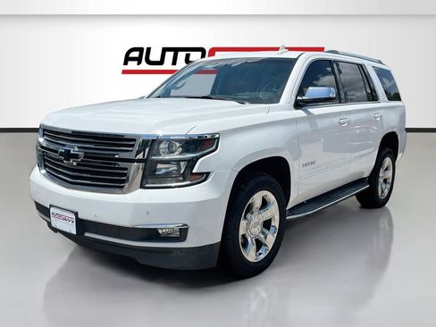 Used 2017 Chevrolet Tahoe Premier RWD image 3