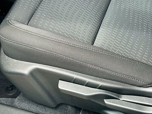 New 2026 Chevrolet Equinox LT image 21