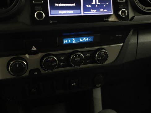 Used 2022 Toyota Tacoma SR image 22
