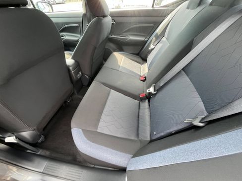 Used 2025 Nissan Versa SV FWD image 25
