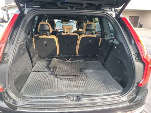 Used 2021 Volvo XC90 T6 Inscription w/ Climate Package image 5