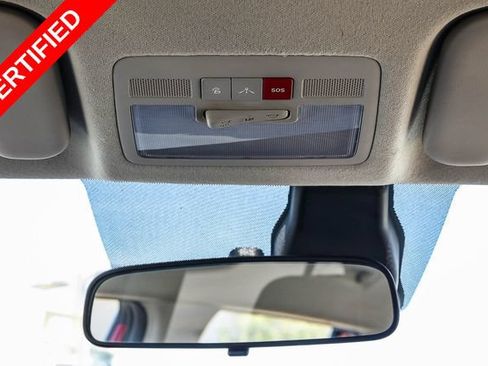 Certified 2023 Hyundai Venue Limited FWD image 17