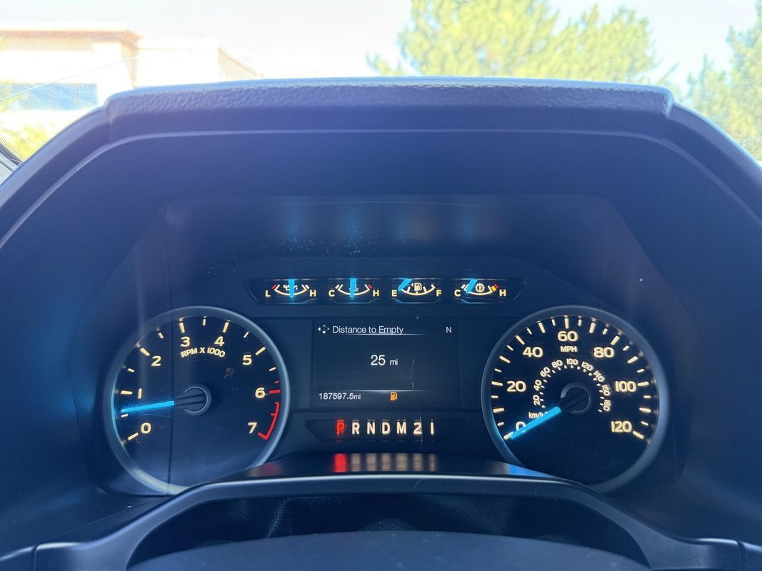 Used 2015 Ford F150 XLT w/ Equipment Group 302A Luxury AWD/4WD image 35