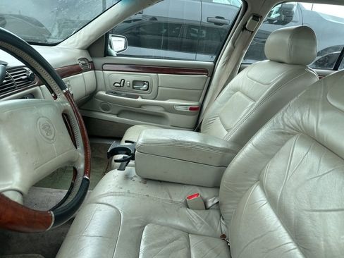 Used 1998 Cadillac De Ville image 6