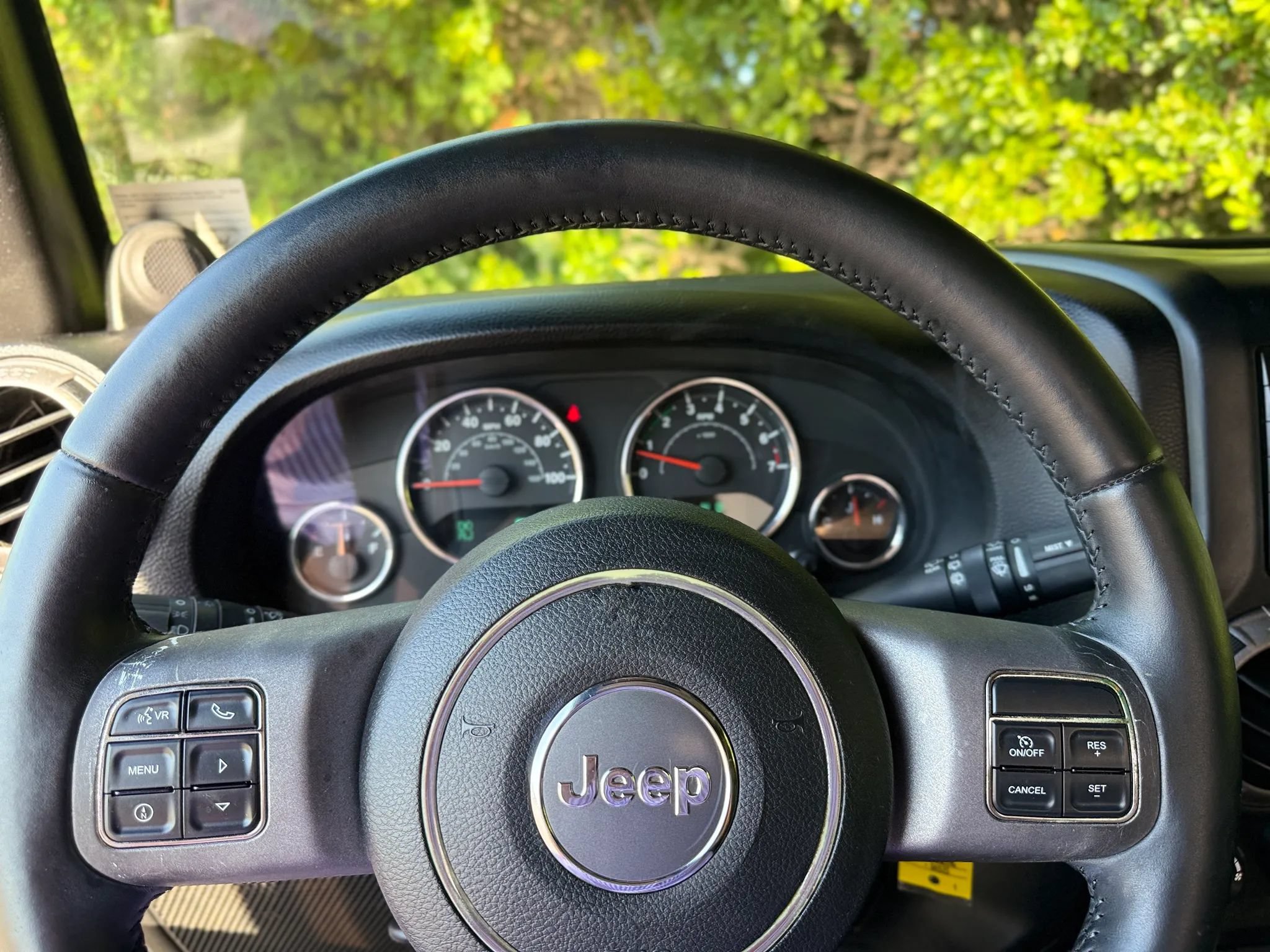 Used 2013 Jeep Wrangler Sahara AWD/4WD image 10