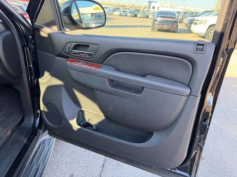 Used 2012 GMC Yukon 4WD Hybrid image 34