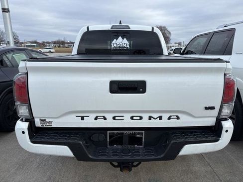 Certified 2023 Toyota Tacoma TRD Off-Road image 10