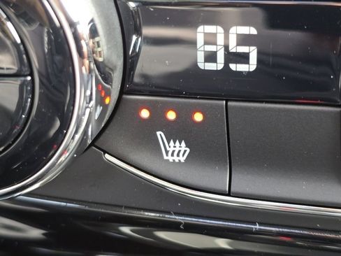 Certified 2025 Chevrolet Trax RS w/ Driver Confidence Package image 5