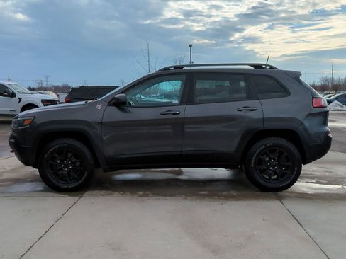 Used 2020 Jeep Cherokee Trailhawk w/ Cold Weather Group image 3
